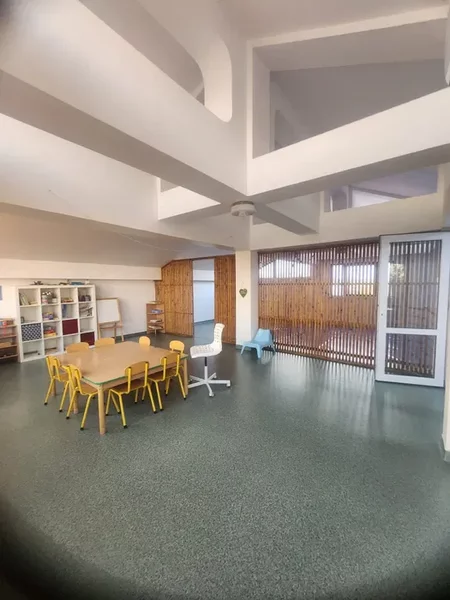 Otopeni, vila inchiriata unei gradinite se vinde cu chirias sau fara